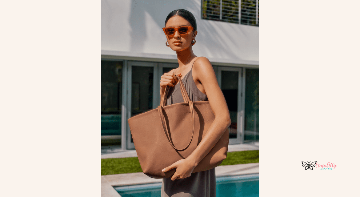 Travel in Style: 10 Must-Have Fashion Items for Female Solo Travelers in 2025 4 Travel in Style: 10 Must-Have Fashion Items for Female Solo Travelers