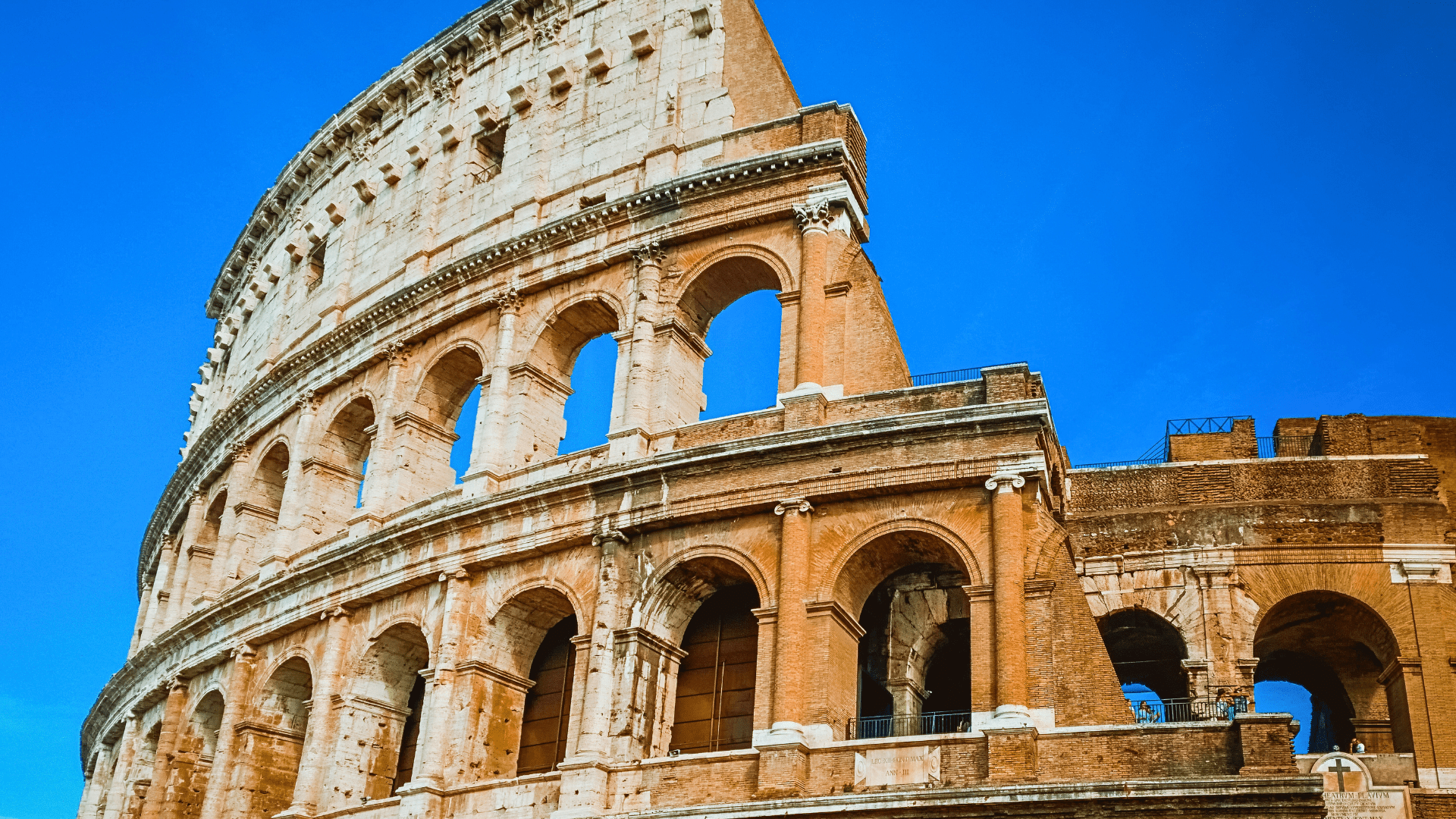 5 Best Places to Solo Travel in Europe 3 5 Best Places to Solo Travel in Europe