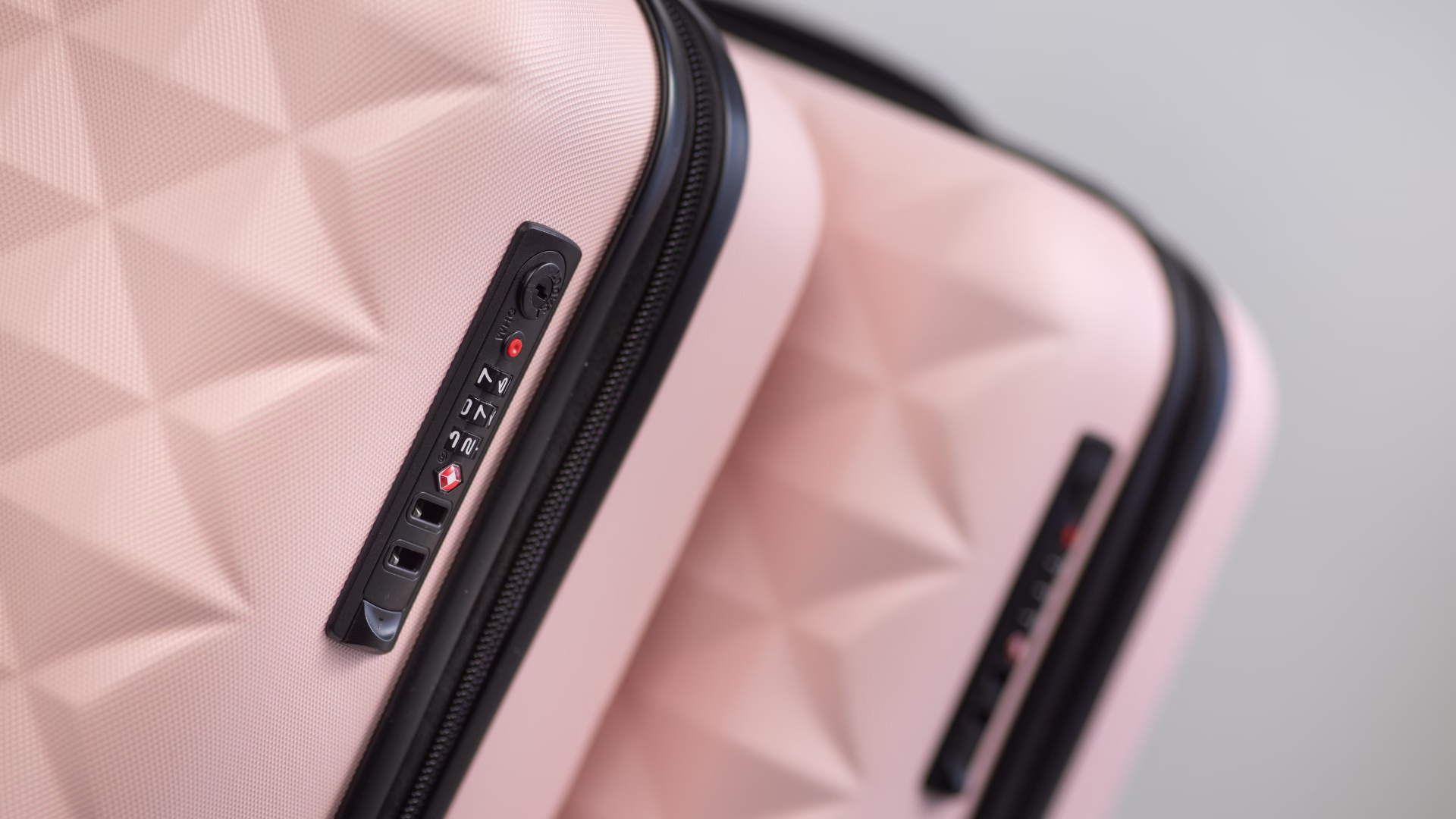 Pack Light, Travel Far: Explore Europe with Just a Carry-On 4 Pack Light, Travel Far: Explore Europe with Just a Carry-On